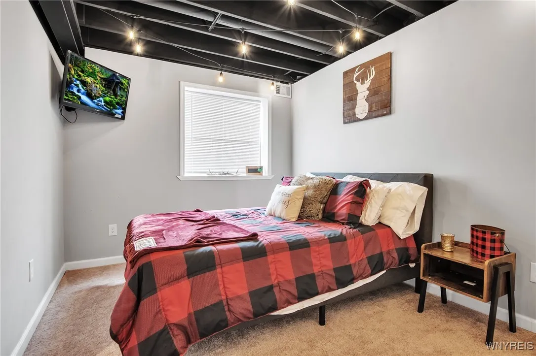 123 Stonebridge Road, Grand Island, New York 14072, Grand Island, New York 14072, 5 Bedrooms Bedrooms, 10 Rooms Rooms,3 BathroomsBathrooms,Residential,Closed,123 Stonebridge Road, Grand Island, New York 14072,B1612453