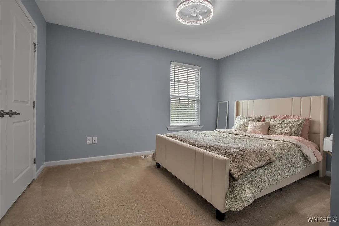 123 Stonebridge Road, Grand Island, New York 14072, Grand Island, New York 14072, 5 Bedrooms Bedrooms, 10 Rooms Rooms,3 BathroomsBathrooms,Residential,Closed,123 Stonebridge Road, Grand Island, New York 14072,B1612453