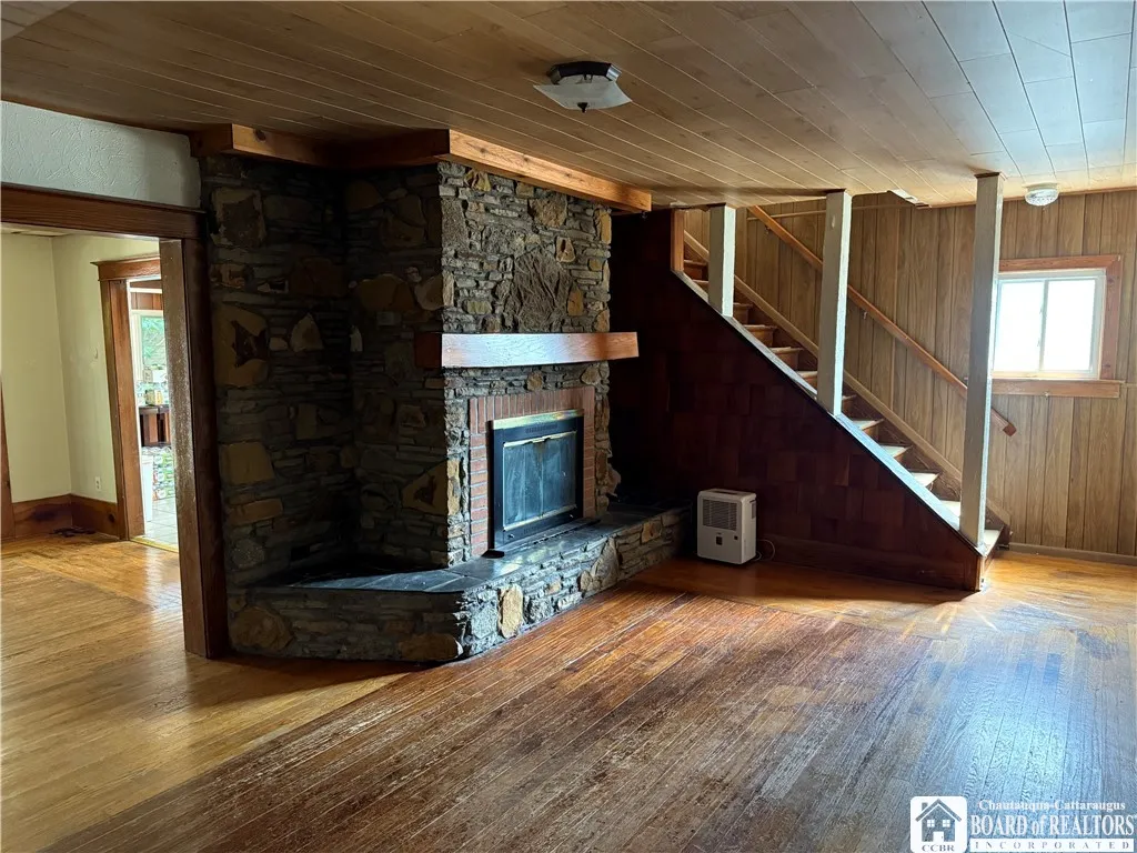 11 Myers Avenue, Jamestown, New York 14701, Jamestown, New York 14701, 2 Bedrooms Bedrooms, 5 Rooms Rooms,1 BathroomBathrooms,Residential,For Sale,11 Myers Avenue, Jamestown, New York 14701,R1612564