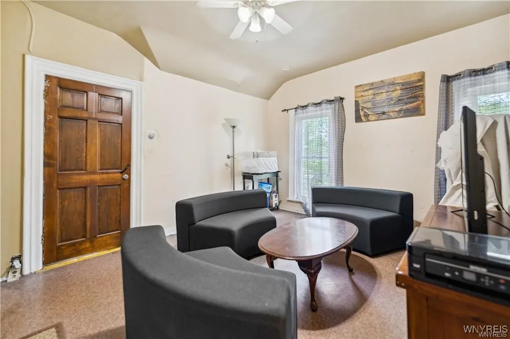 340 Rhode Island Street, Buffalo, New York 14213, Buffalo, New York 14213, 10 Bedrooms Bedrooms, ,4 BathroomsBathrooms,Residential,For Sale,340 Rhode Island Street, Buffalo, New York 14213,B1612901