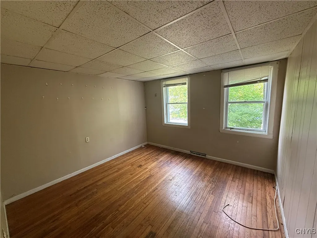 131 Lakeview Avenue, Syracuse, New York 13204, Syracuse, New York 13204, 5 Bedrooms Bedrooms, ,2 BathroomsBathrooms,Residential,Closed,131 Lakeview Avenue, Syracuse, New York 13204,S1611743