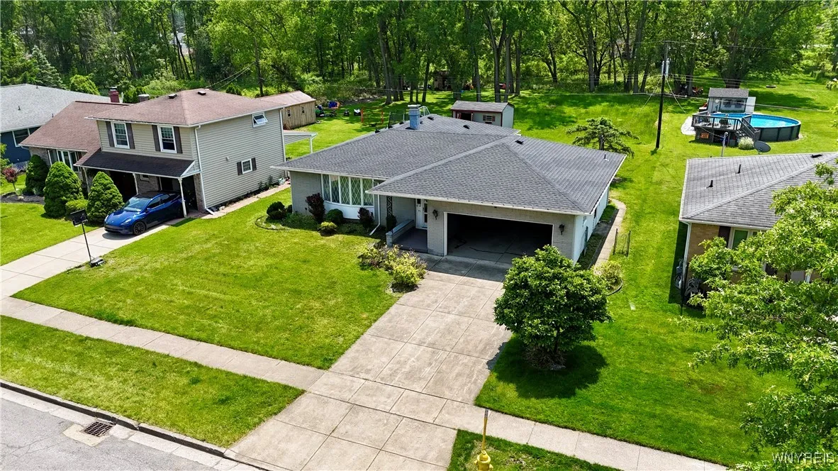 21 Kathy Lane, West Seneca, New York 14224, West Seneca, New York 14224, 3 Bedrooms Bedrooms, 6 Rooms Rooms,2 BathroomsBathrooms,Residential,Closed,21 Kathy Lane, West Seneca, New York 14224,0,B1612841
