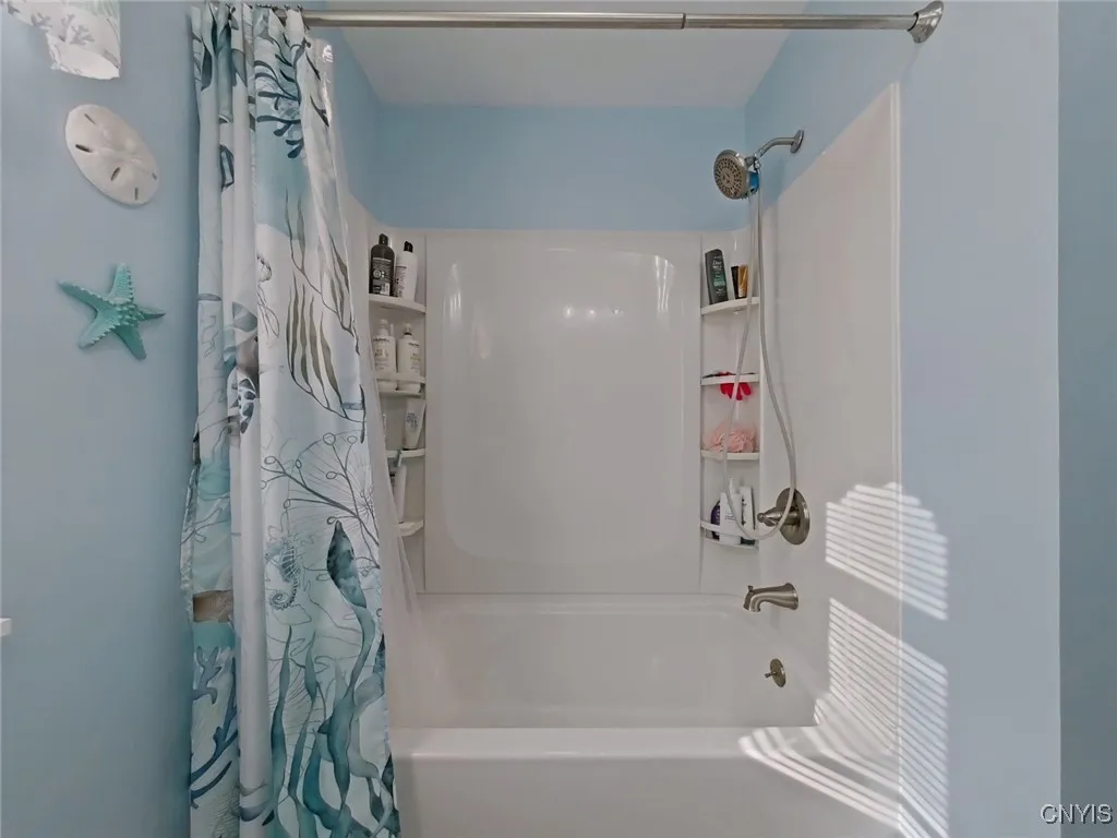 24 Pinecrest Road, Whitestown, New York 13492, Whitestown, New York 13492, 3 Bedrooms Bedrooms, 6 Rooms Rooms,1 BathroomBathrooms,Residential,Closed,24 Pinecrest Road, Whitestown, New York 13492,0,S1612869