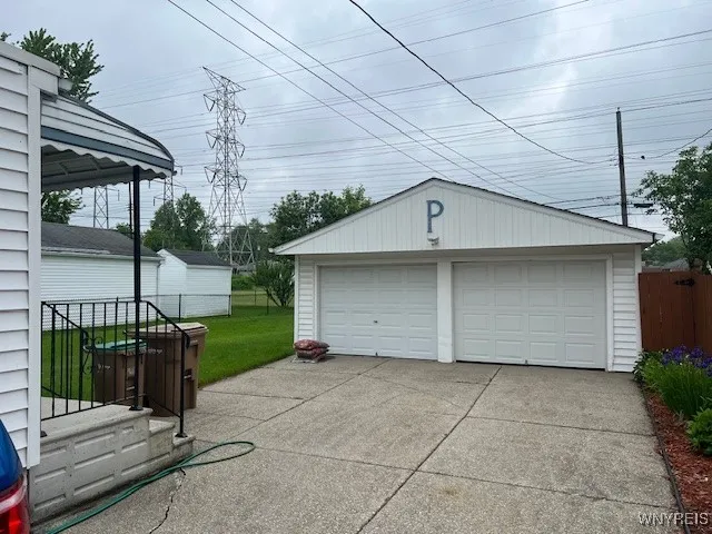96 Yvonne Avenue, Cheektowaga, New York 14225, Cheektowaga, New York 14225, 4 Bedrooms Bedrooms, 7 Rooms Rooms,1 BathroomBathrooms,Residential,Closed,96 Yvonne Avenue, Cheektowaga, New York 14225,0,B1612865