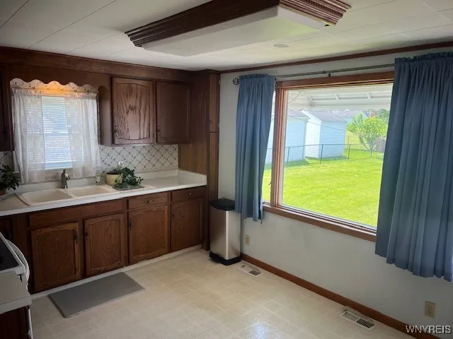 96 Yvonne Avenue, Cheektowaga, New York 14225, Cheektowaga, New York 14225, 4 Bedrooms Bedrooms, 7 Rooms Rooms,1 BathroomBathrooms,Residential,Closed,96 Yvonne Avenue, Cheektowaga, New York 14225,0,B1612865