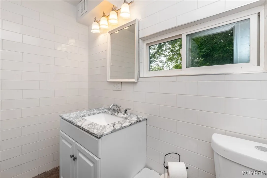 7 Morgan Street, Tonawanda-city, New York 14150, Tonawanda, New York 14150, 4 Bedrooms Bedrooms, 7 Rooms Rooms,2 BathroomsBathrooms,Residential,Closed,7 Morgan Street, Tonawanda-city, New York 14150,B1612964