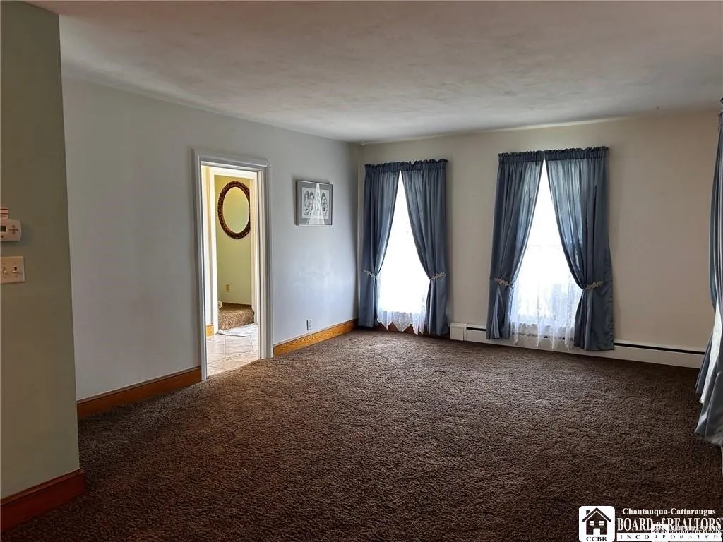 133 East Pearl Street, Wellsville, New York 14895, Wellsville, New York 14895, 5 Bedrooms Bedrooms, 16 Rooms Rooms,2 BathroomsBathrooms,Residential,Closed,133 East Pearl Street, Wellsville, New York 14895,0,R1613000
