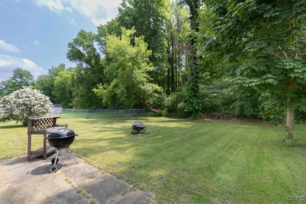 112 Oakley Drive, Cicero, New York 13212, Cicero, New York 13212, 3 Bedrooms Bedrooms, 6 Rooms Rooms,1 BathroomBathrooms,Residential,Closed,112 Oakley Drive, Cicero, New York 13212,S1612416