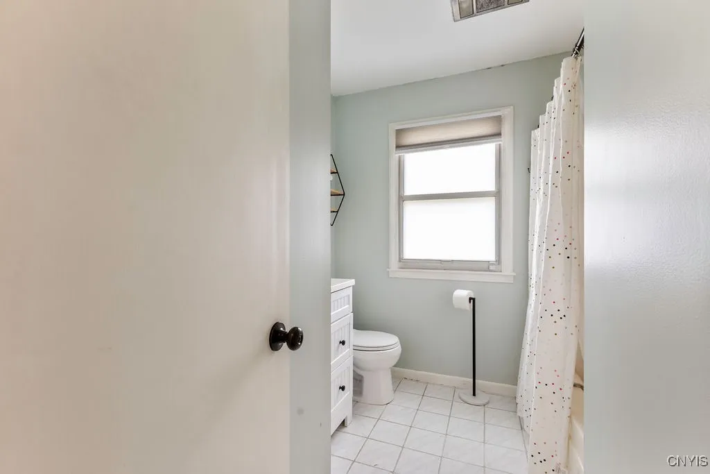 112 Oakley Drive, Cicero, New York 13212, Cicero, New York 13212, 3 Bedrooms Bedrooms, 6 Rooms Rooms,1 BathroomBathrooms,Residential,Closed,112 Oakley Drive, Cicero, New York 13212,S1612416