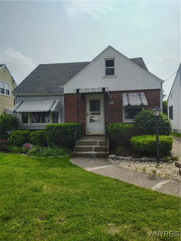 39 Manning Road, Amherst, New York 14226, Amherst, New York 14226, 4 Bedrooms Bedrooms, 7 Rooms Rooms,1 BathroomBathrooms,Residential Lease,Closed,39 Manning Road, Amherst, New York 14226,B1613019