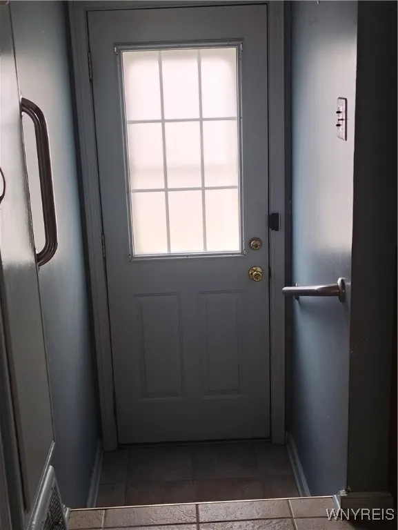 39 Manning Road, Amherst, New York 14226, Amherst, New York 14226, 4 Bedrooms Bedrooms, 7 Rooms Rooms,1 BathroomBathrooms,Residential Lease,Closed,39 Manning Road, Amherst, New York 14226,B1613019