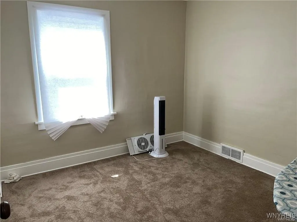 Upper Bedroom