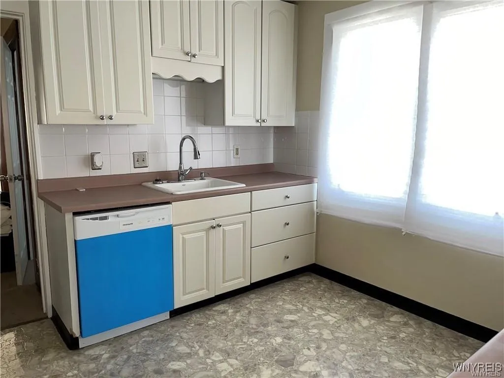 Upper kitchen
