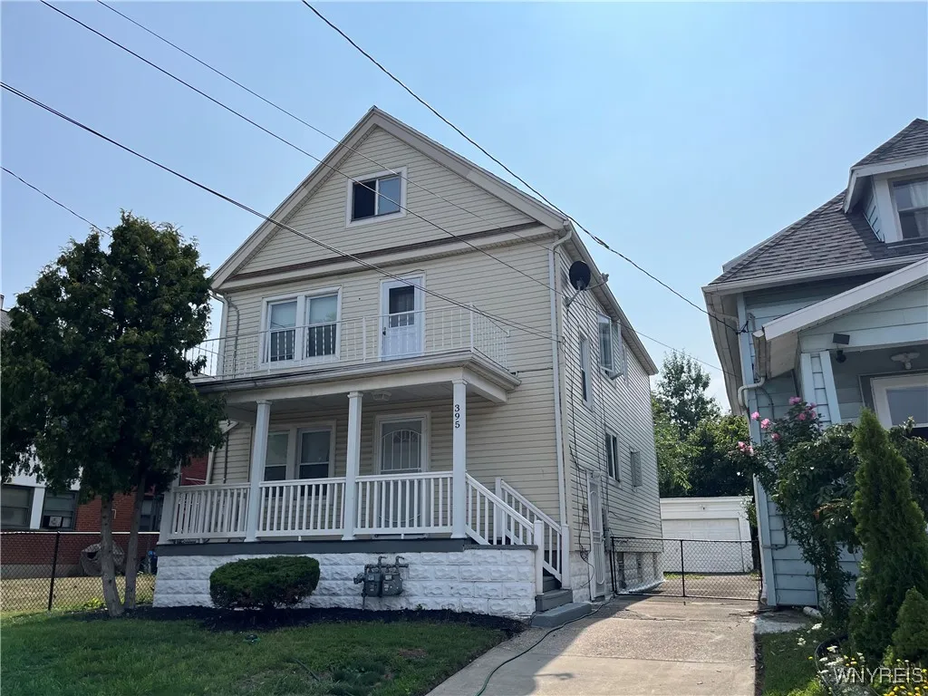 395 Ontario Street, Buffalo, New York 14207, Buffalo, New York 14207, 5 Bedrooms Bedrooms, ,2 BathroomsBathrooms,Residential,Closed,395 Ontario Street, Buffalo, New York 14207,0,B1612728