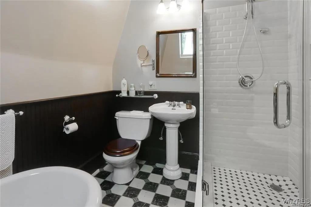 28 South Street S, Pomfret, New York 14752, Pomfret, New York 14752, 3 Bedrooms Bedrooms, 9 Rooms Rooms,2 BathroomsBathrooms,Residential,Closed,28 South Street S, Pomfret, New York 14752,0,B1613041