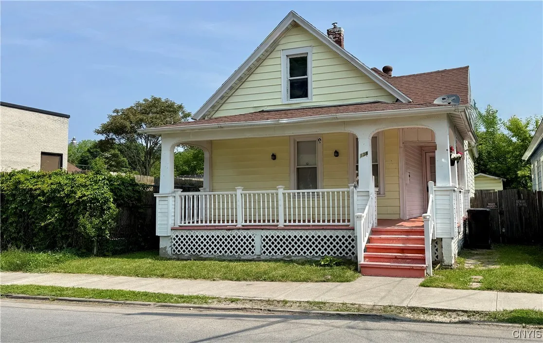 138 Lawrence Street, Syracuse, New York 13208, Syracuse, New York 13208, 5 Bedrooms Bedrooms, 8 Rooms Rooms,1 BathroomBathrooms,Residential,Closed,138 Lawrence Street, Syracuse, New York 13208,0,S1612275