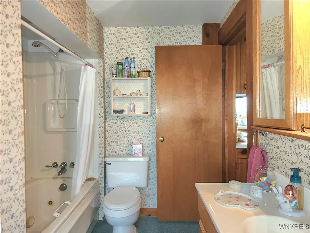 9854 Route 240, Ashford, New York 14171, Ashford, New York 14171, 3 Bedrooms Bedrooms, 9 Rooms Rooms,1 BathroomBathrooms,Residential,Closed,9854 Route 240, Ashford, New York 14171,0,B1612764