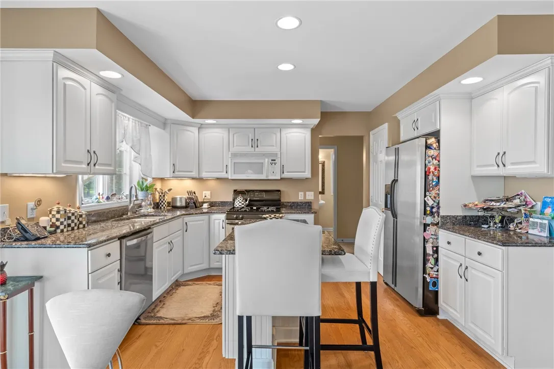 854 Park Haven Drive, Webster, New York 14580, Webster, New York 14580, 4 Bedrooms Bedrooms, 9 Rooms Rooms,2 BathroomsBathrooms,Residential,Closed,854 Park Haven Drive, Webster, New York 14580,0,R1612808