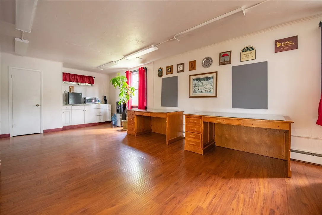 94 Main Street, Stamford, New York 12167, Stamford, New York 12167, 3 Bedrooms Bedrooms, 9 Rooms Rooms,1 BathroomBathrooms,Residential,Closed,94 Main Street, Stamford, New York 12167,0,R1610969