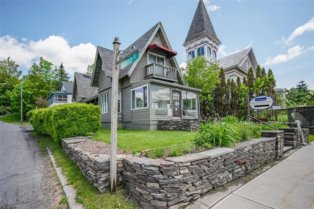 94 Main Street, Stamford, New York 12167, Stamford, New York 12167, 3 Bedrooms Bedrooms, 9 Rooms Rooms,1 BathroomBathrooms,Residential,Closed,94 Main Street, Stamford, New York 12167,0,R1610969