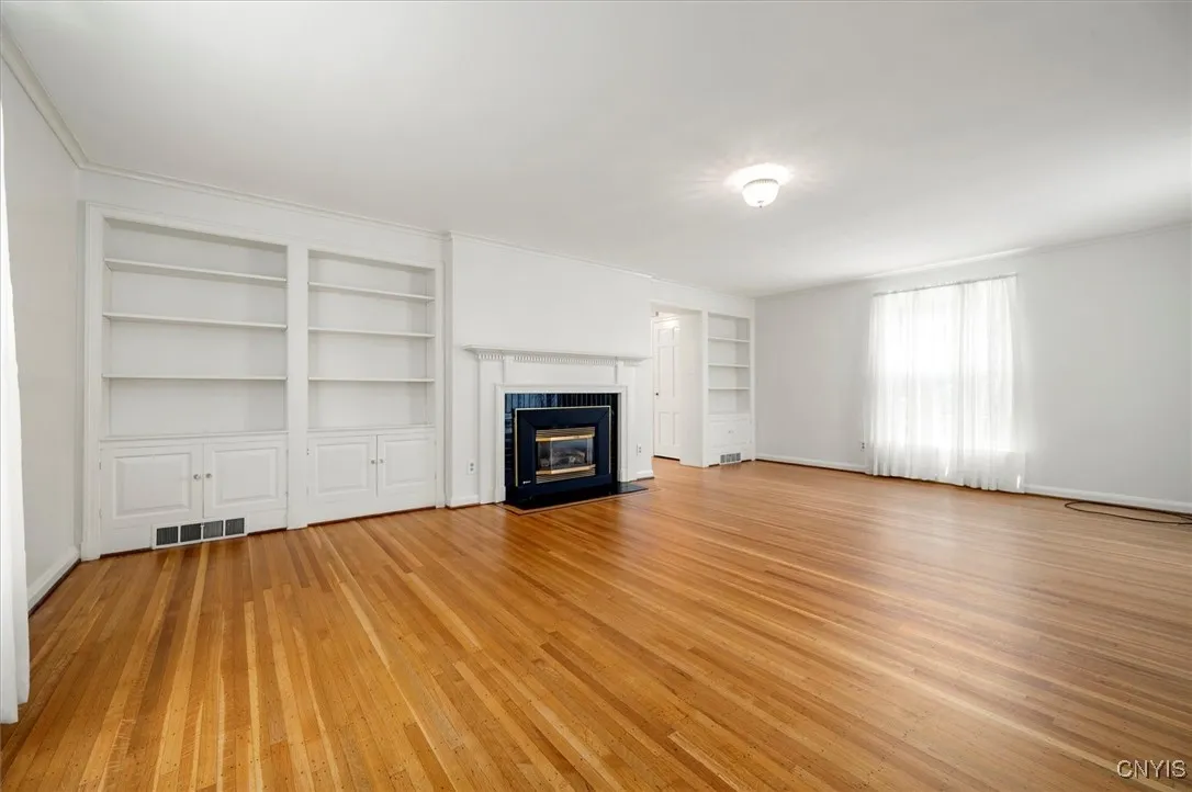 1717 Sherman Drive, New Hartford, New York 13501, New Hartford, New York 13501, 4 Bedrooms Bedrooms, 10 Rooms Rooms,3 BathroomsBathrooms,Residential,For Sale,1717 Sherman Drive, New Hartford, New York 13501,0,S1612892