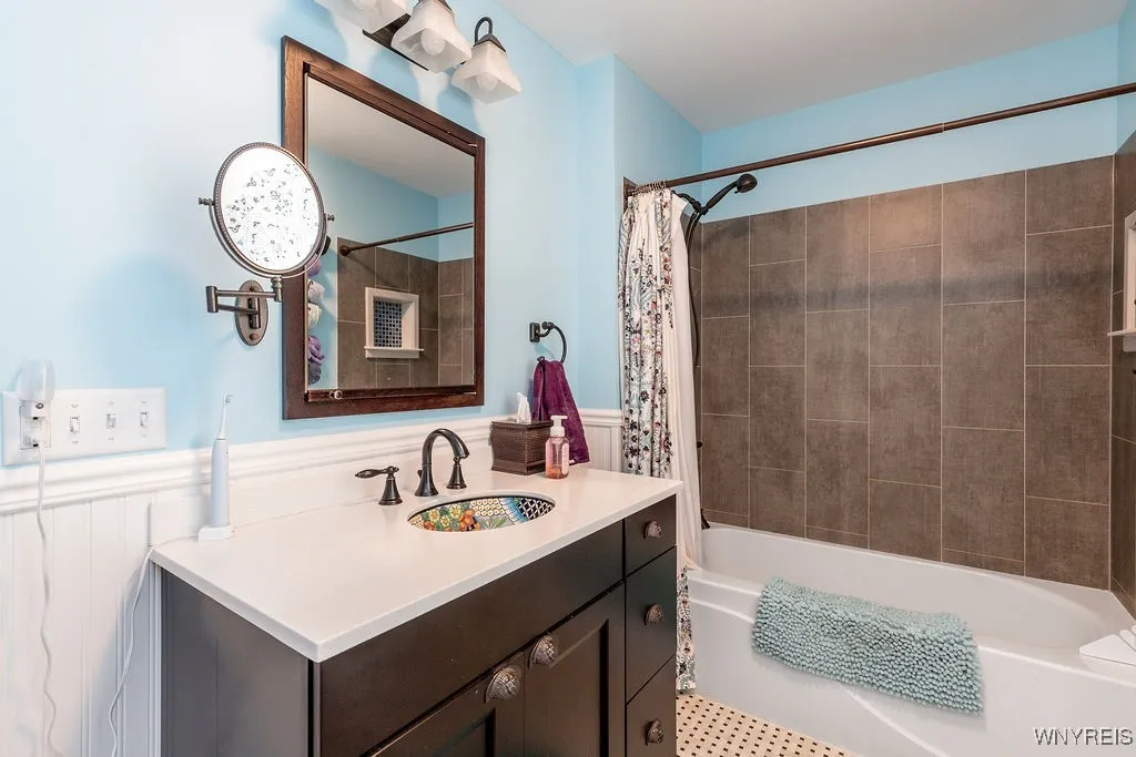 57 Savage Place, Aurora, New York 14052, Aurora, New York 14052, 4 Bedrooms Bedrooms, 12 Rooms Rooms,2 BathroomsBathrooms,Residential,Closed,57 Savage Place, Aurora, New York 14052,0,B1612996