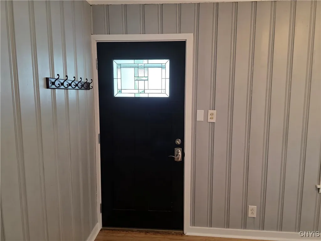 523 Cleveland Boulevard, Manlius, New York 13066, Manlius, New York 13066, 2 Bedrooms Bedrooms, 5 Rooms Rooms,1 BathroomBathrooms,Residential,For Sale,523 Cleveland Boulevard, Manlius, New York 13066,S1613065