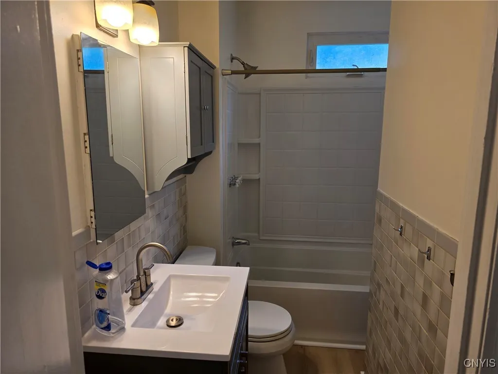 523 Cleveland Boulevard, Manlius, New York 13066, Manlius, New York 13066, 2 Bedrooms Bedrooms, 5 Rooms Rooms,1 BathroomBathrooms,Residential,For Sale,523 Cleveland Boulevard, Manlius, New York 13066,S1613065