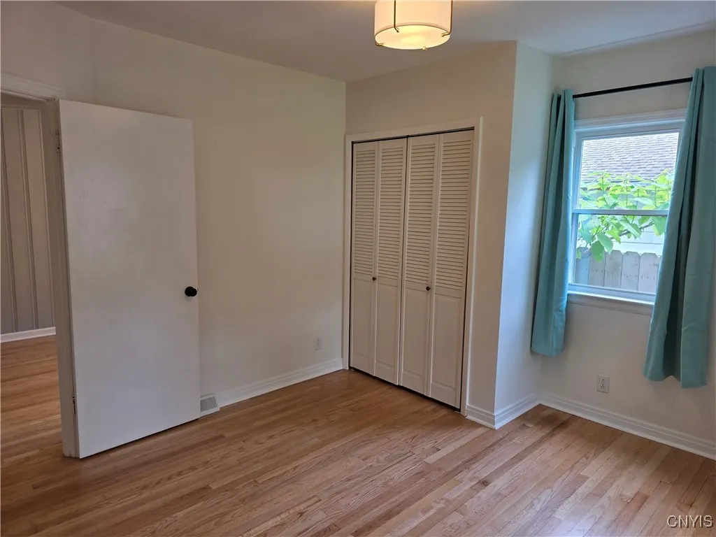 523 Cleveland Boulevard, Manlius, New York 13066, Manlius, New York 13066, 2 Bedrooms Bedrooms, 5 Rooms Rooms,1 BathroomBathrooms,Residential,For Sale,523 Cleveland Boulevard, Manlius, New York 13066,S1613065