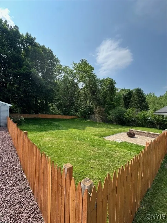 523 Cleveland Boulevard, Manlius, New York 13066, Manlius, New York 13066, 2 Bedrooms Bedrooms, 5 Rooms Rooms,1 BathroomBathrooms,Residential,For Sale,523 Cleveland Boulevard, Manlius, New York 13066,S1613065