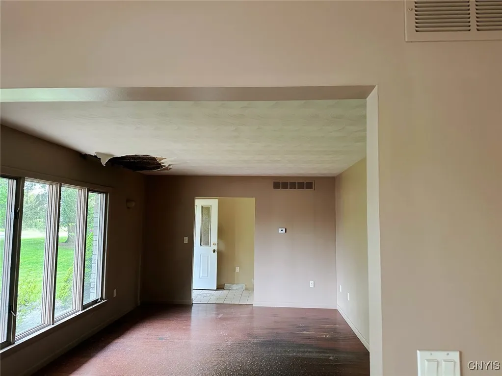 830 High Street, Victor, New York 14564, Victor, New York 14564, 3 Bedrooms Bedrooms, 9 Rooms Rooms,1 BathroomBathrooms,Residential,Closed,830 High Street, Victor, New York 14564,0,S1612809