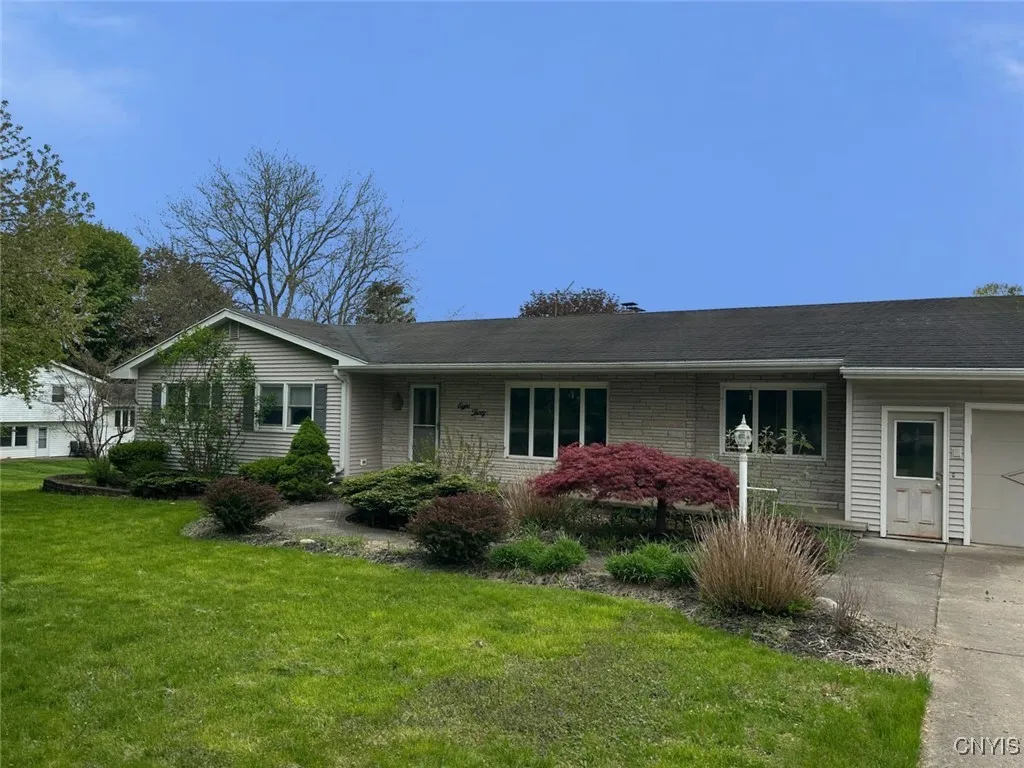 830 High Street, Victor, New York 14564, Victor, New York 14564, 3 Bedrooms Bedrooms, 9 Rooms Rooms,1 BathroomBathrooms,Residential,Closed,830 High Street, Victor, New York 14564,0,S1612809