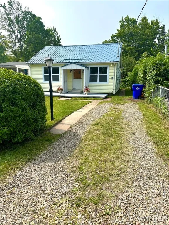 251 Kennedy Avenue, Evans, New York 14006, Evans, New York 14006, 3 Bedrooms Bedrooms, 6 Rooms Rooms,1 BathroomBathrooms,Residential,Closed,251 Kennedy Avenue, Evans, New York 14006,B1611165