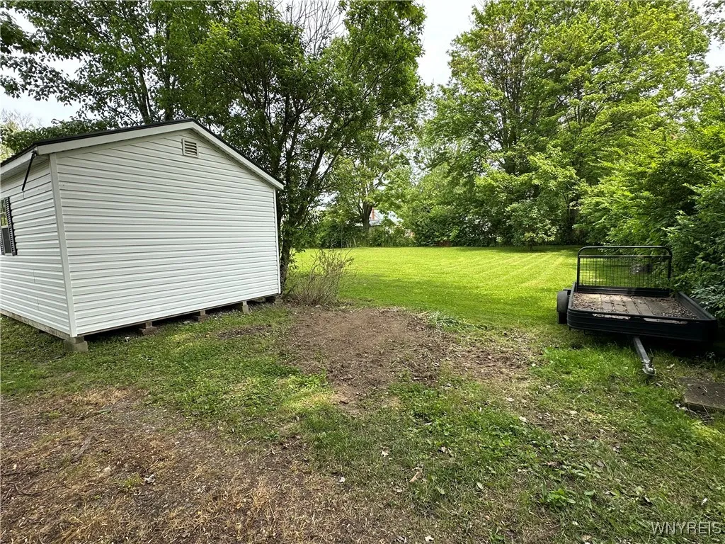 251 Kennedy Avenue, Evans, New York 14006, Evans, New York 14006, 3 Bedrooms Bedrooms, 6 Rooms Rooms,1 BathroomBathrooms,Residential,Closed,251 Kennedy Avenue, Evans, New York 14006,B1611165