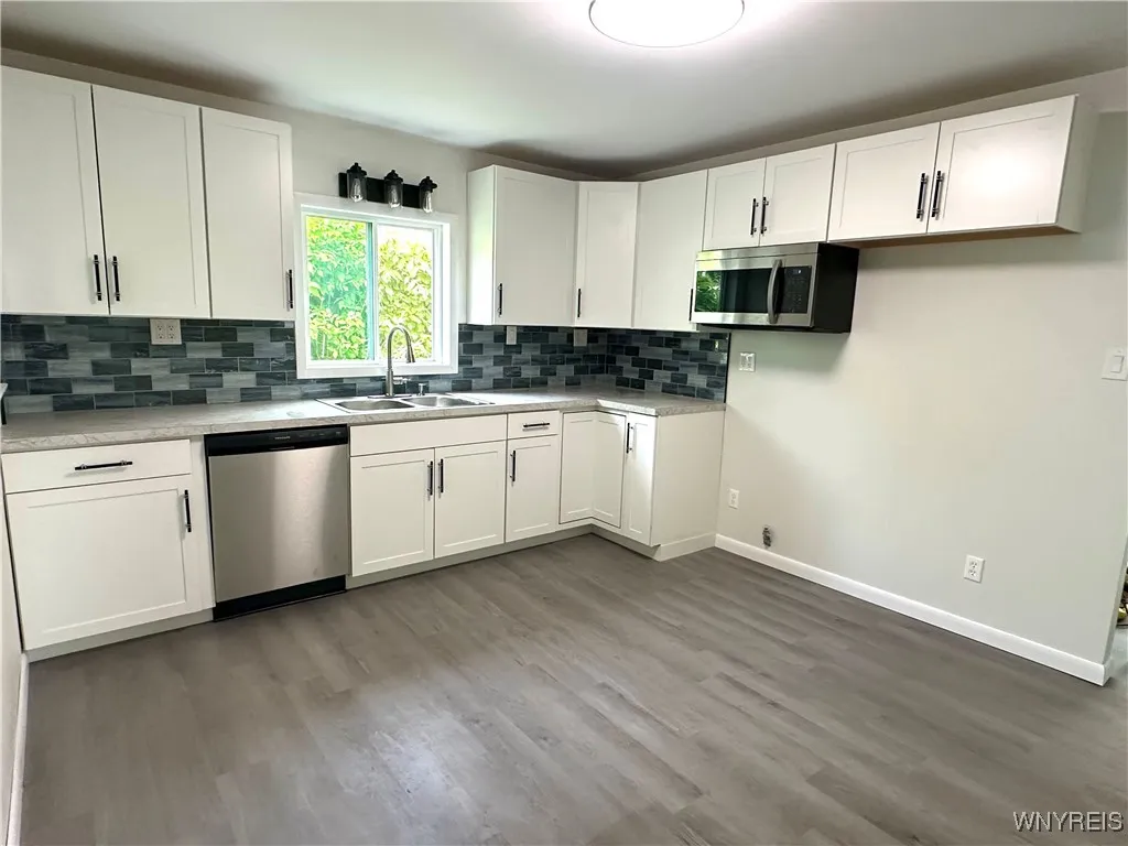 251 Kennedy Avenue, Evans, New York 14006, Evans, New York 14006, 3 Bedrooms Bedrooms, 6 Rooms Rooms,1 BathroomBathrooms,Residential,Closed,251 Kennedy Avenue, Evans, New York 14006,B1611165