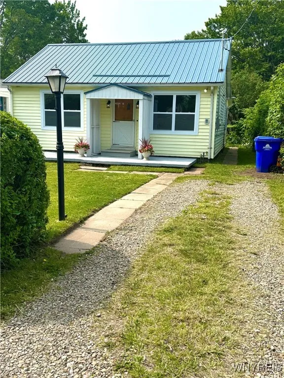 251 Kennedy Avenue, Evans, New York 14006, Evans, New York 14006, 3 Bedrooms Bedrooms, 6 Rooms Rooms,1 BathroomBathrooms,Residential,Closed,251 Kennedy Avenue, Evans, New York 14006,B1611165