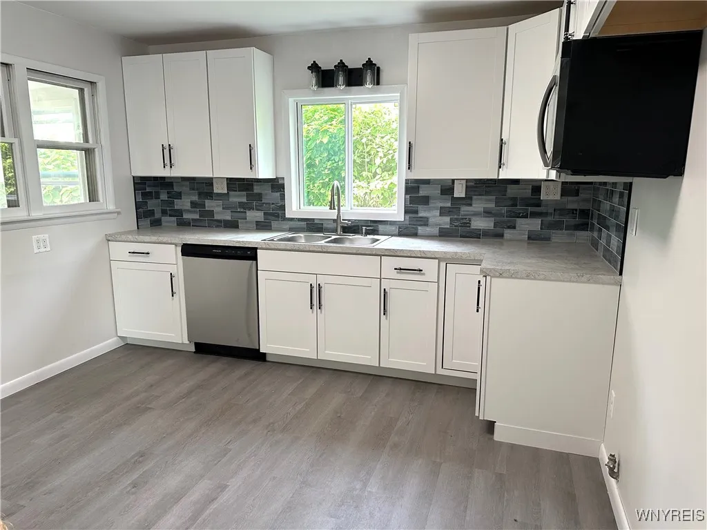 251 Kennedy Avenue, Evans, New York 14006, Evans, New York 14006, 3 Bedrooms Bedrooms, 6 Rooms Rooms,1 BathroomBathrooms,Residential,Closed,251 Kennedy Avenue, Evans, New York 14006,B1611165