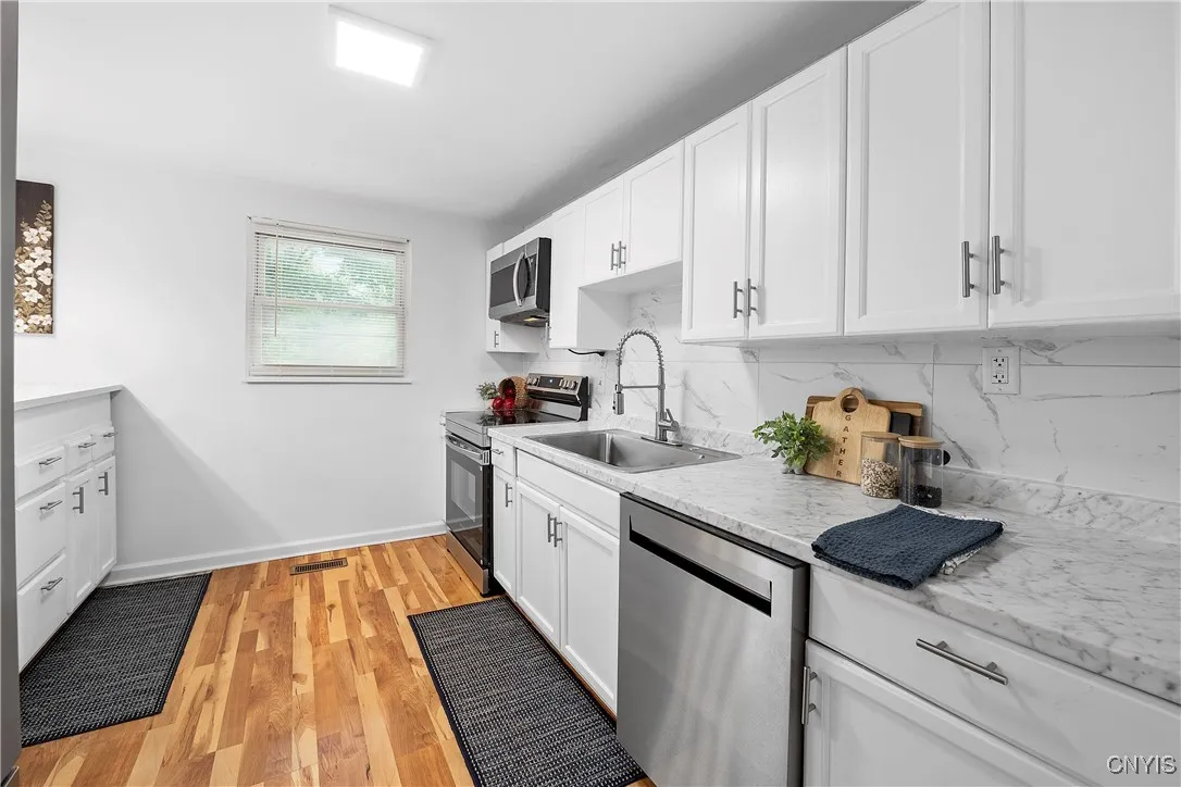 5962 Pony Lane, Cicero, New York 13039, Cicero, New York 13039, 3 Bedrooms Bedrooms, 9 Rooms Rooms,1 BathroomBathrooms,Residential,Closed,5962 Pony Lane, Cicero, New York 13039,S1612402