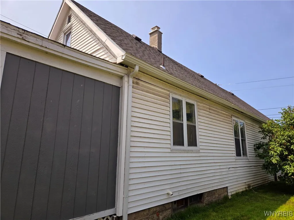 465 Willett Street, Buffalo, New York 14206, Buffalo, New York 14206, 2 Bedrooms Bedrooms, 7 Rooms Rooms,1 BathroomBathrooms,Residential,Closed,465 Willett Street, Buffalo, New York 14206,0,B1612848