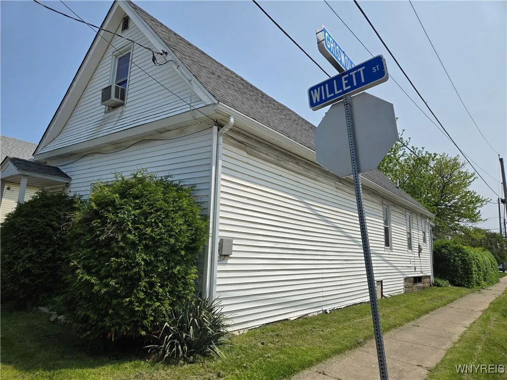 465 Willett Street, Buffalo, New York 14206, Buffalo, New York 14206, 2 Bedrooms Bedrooms, 7 Rooms Rooms,1 BathroomBathrooms,Residential,Closed,465 Willett Street, Buffalo, New York 14206,0,B1612848