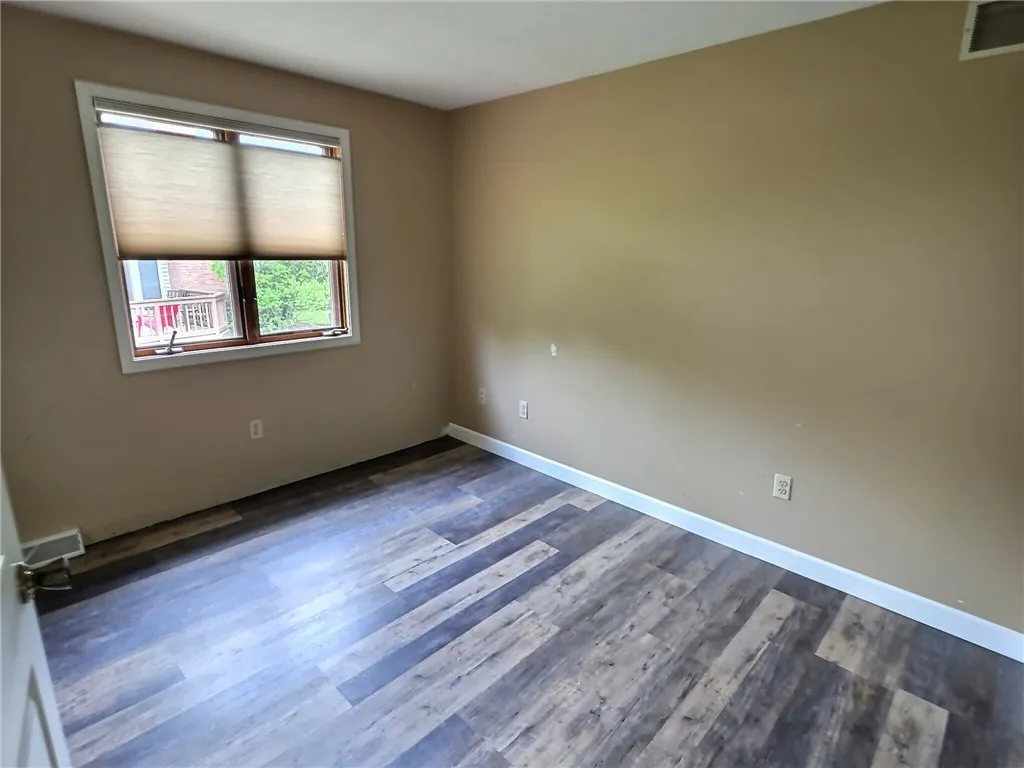 68 Eaglesfield Way, Perinton, New York 14450, Perinton, New York 14450, 2 Bedrooms Bedrooms, 5 Rooms Rooms,1 BathroomBathrooms,Residential,Closed,68 Eaglesfield Way, Perinton, New York 14450,R1613131