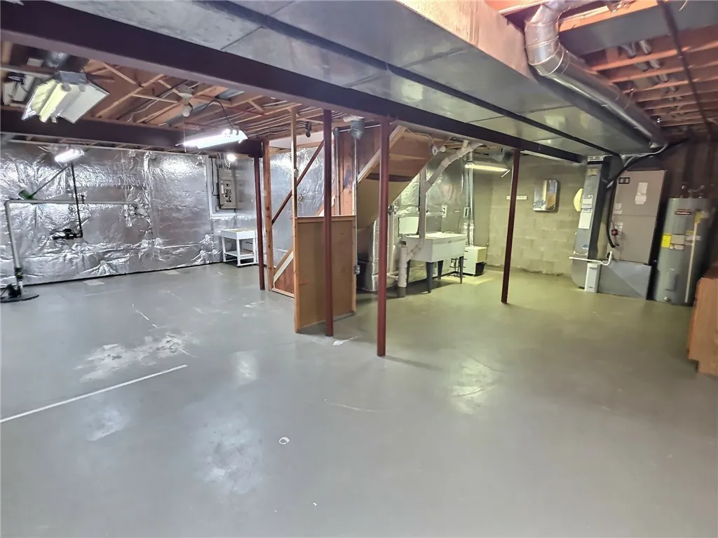 68 Eaglesfield Way, Perinton, New York 14450, Perinton, New York 14450, 2 Bedrooms Bedrooms, 5 Rooms Rooms,1 BathroomBathrooms,Residential,Closed,68 Eaglesfield Way, Perinton, New York 14450,R1613131
