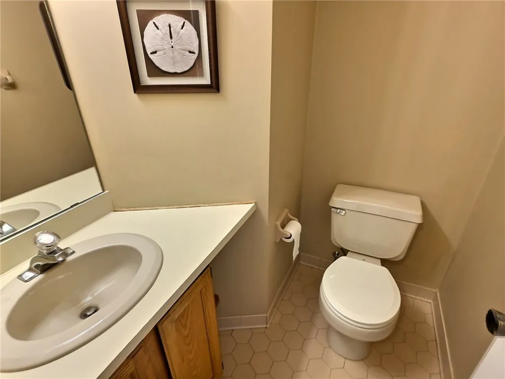 68 Eaglesfield Way, Perinton, New York 14450, Perinton, New York 14450, 2 Bedrooms Bedrooms, 5 Rooms Rooms,1 BathroomBathrooms,Residential,Closed,68 Eaglesfield Way, Perinton, New York 14450,R1613131
