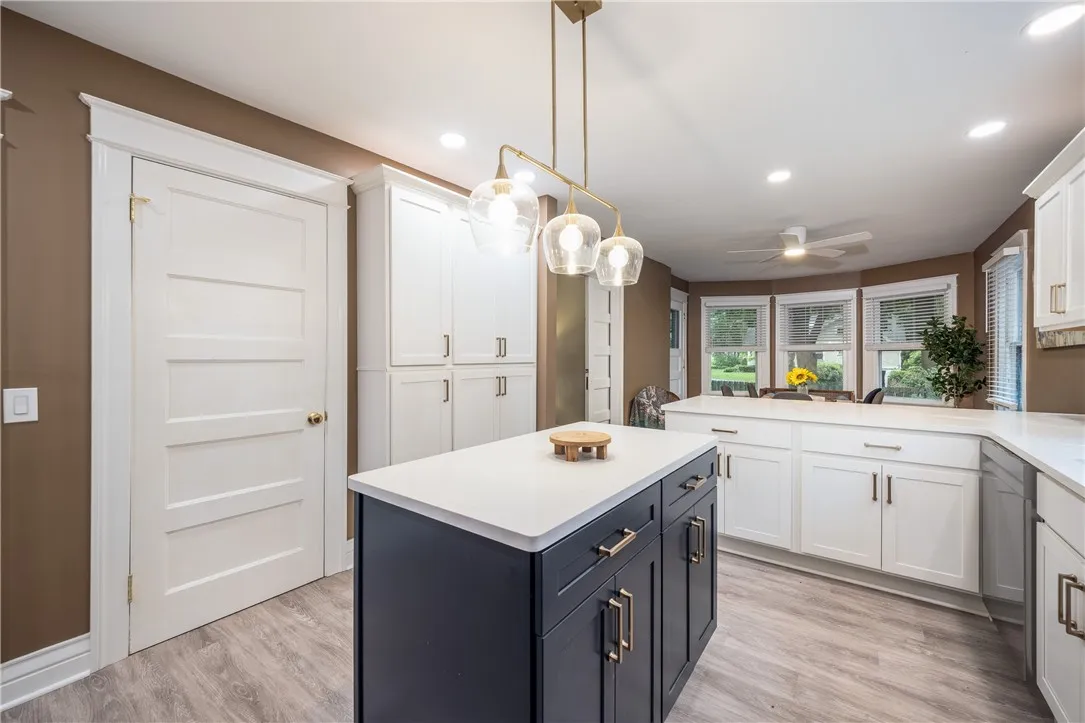 40 Washington Road, Pittsford, New York 14534, Pittsford, New York 14534, 4 Bedrooms Bedrooms, 9 Rooms Rooms,2 BathroomsBathrooms,Residential,Closed,40 Washington Road, Pittsford, New York 14534,0,R1612845