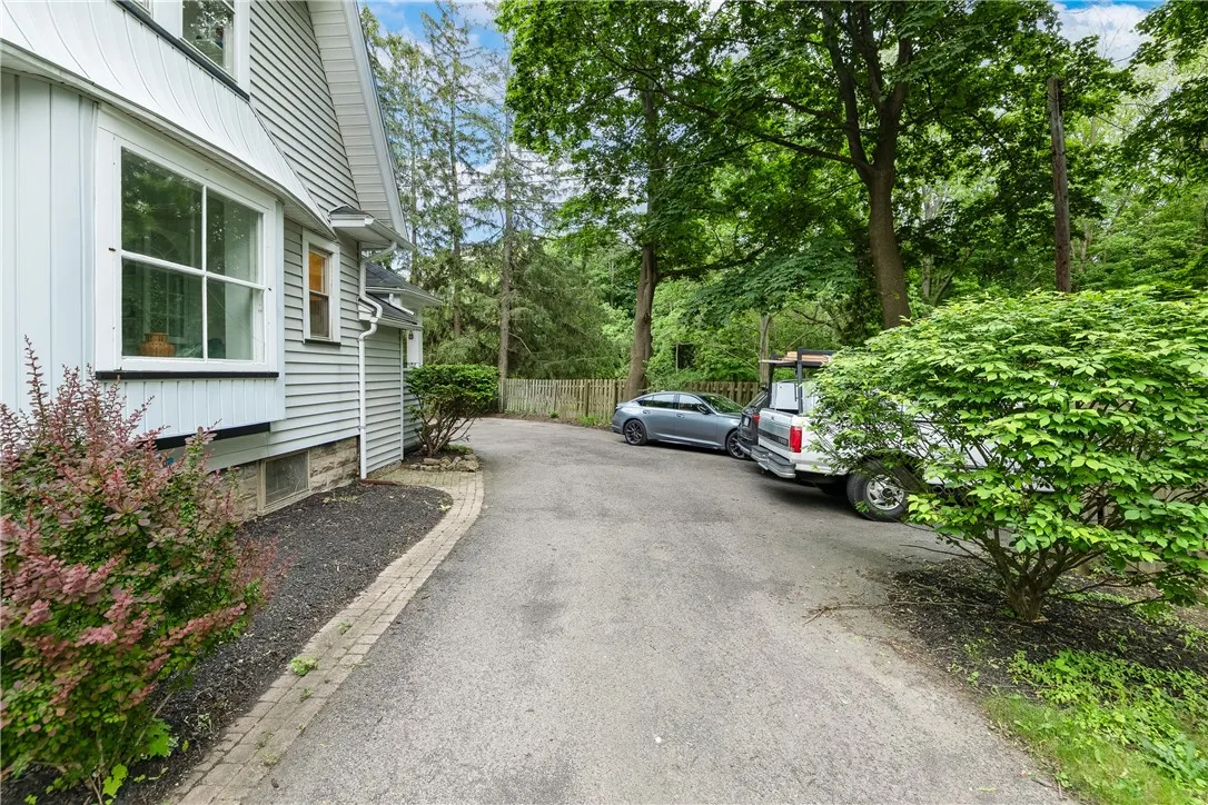 40 Washington Road, Pittsford, New York 14534, Pittsford, New York 14534, 4 Bedrooms Bedrooms, 9 Rooms Rooms,2 BathroomsBathrooms,Residential,Closed,40 Washington Road, Pittsford, New York 14534,0,R1612845