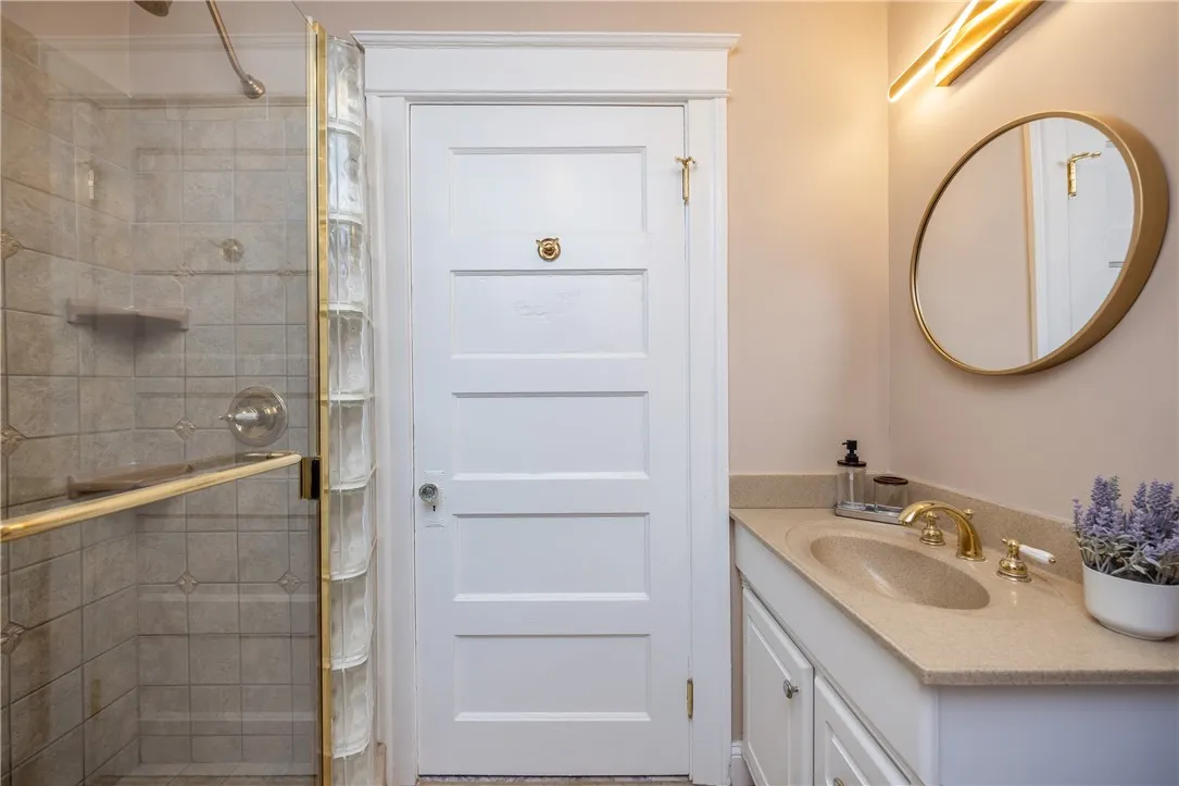40 Washington Road, Pittsford, New York 14534, Pittsford, New York 14534, 4 Bedrooms Bedrooms, 9 Rooms Rooms,2 BathroomsBathrooms,Residential,Closed,40 Washington Road, Pittsford, New York 14534,0,R1612845