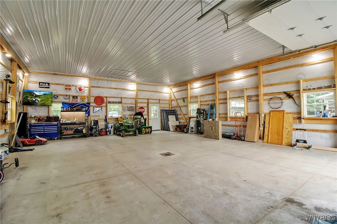 1031 Gwinn Street, Shelby, New York 14103, Shelby, New York 14103, 4 Bedrooms Bedrooms, 9 Rooms Rooms,1 BathroomBathrooms,Residential,Closed,1031 Gwinn Street, Shelby, New York 14103,0,B1613083