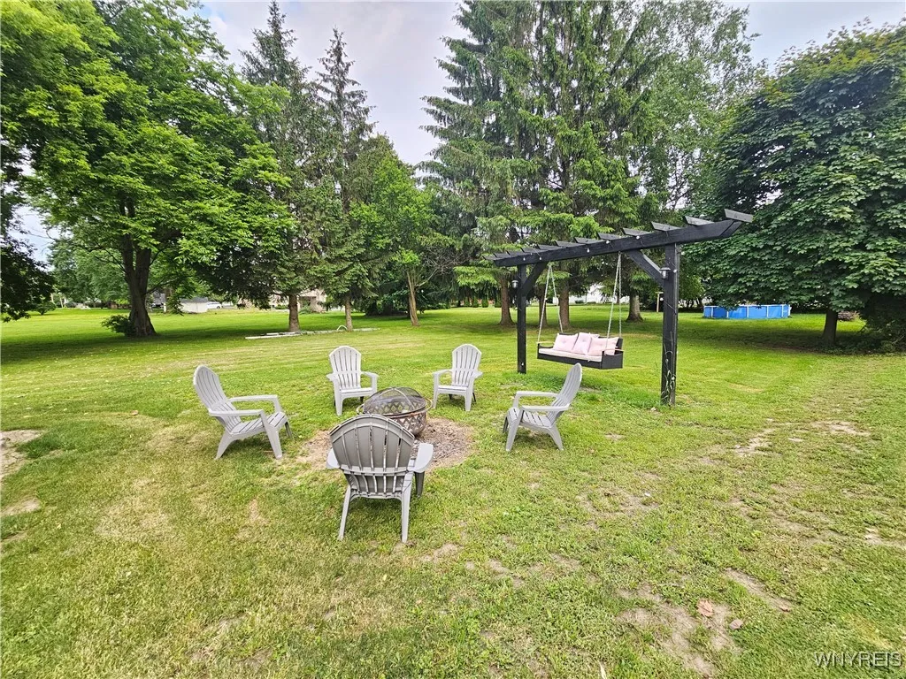 1031 Gwinn Street, Shelby, New York 14103, Shelby, New York 14103, 4 Bedrooms Bedrooms, 9 Rooms Rooms,1 BathroomBathrooms,Residential,Closed,1031 Gwinn Street, Shelby, New York 14103,0,B1613083