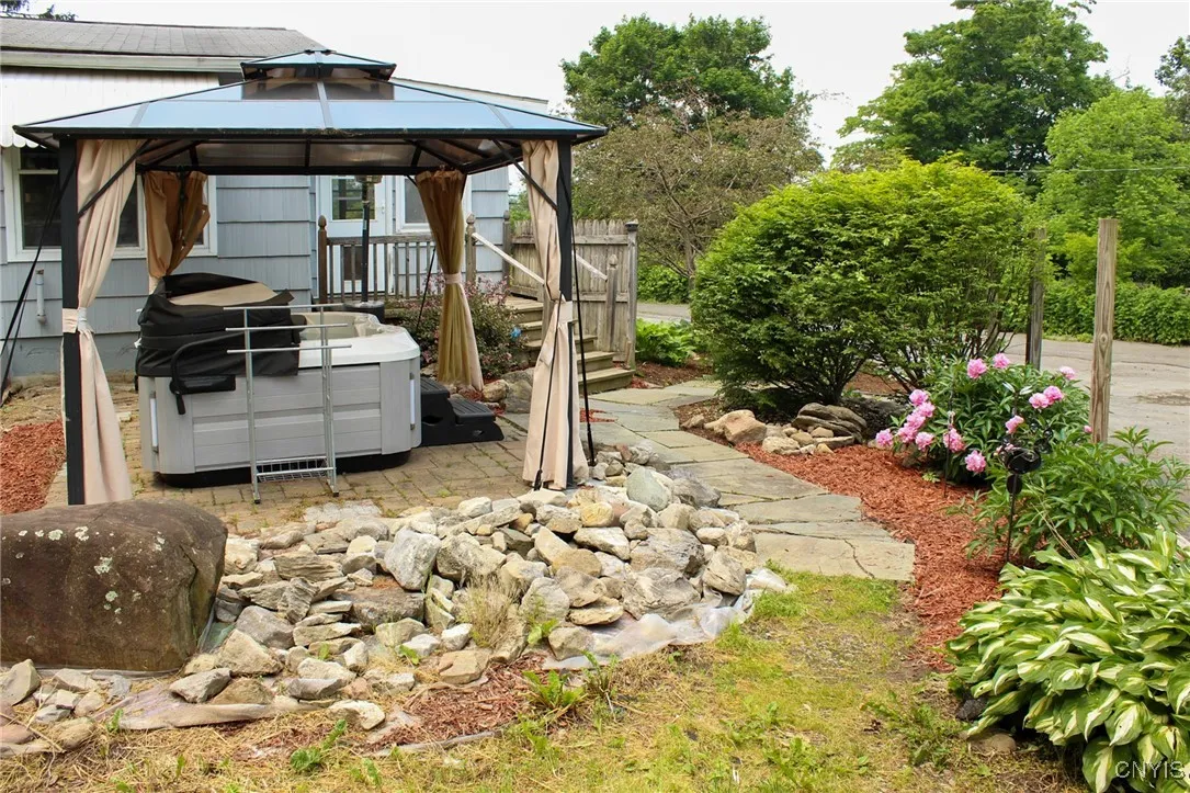 Hot tub area