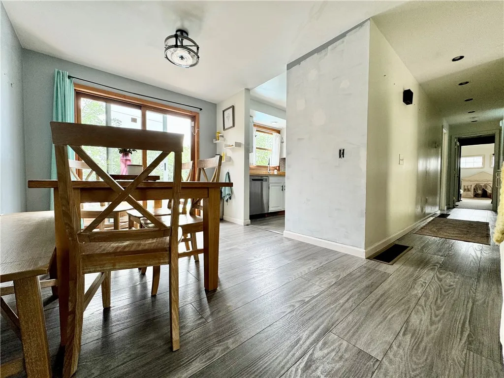 142 Biltmore Drive, Horseheads, New York 14845, Horseheads, New York 14845, 4 Bedrooms Bedrooms, 9 Rooms Rooms,3 BathroomsBathrooms,Residential,Closed,142 Biltmore Drive, Horseheads, New York 14845,0,R1613121